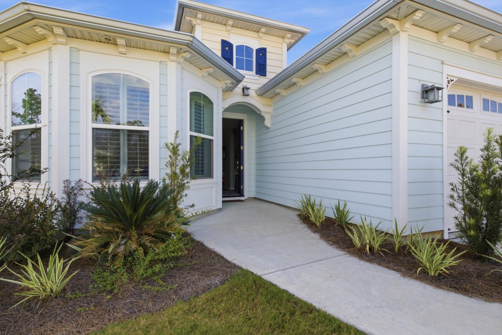 1028 GOOD LIFE WAY